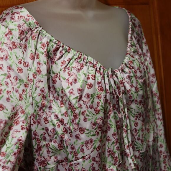 Forever 21 Lavender Satin Ruched Maxi Dress 3X - Picture 3 of 13